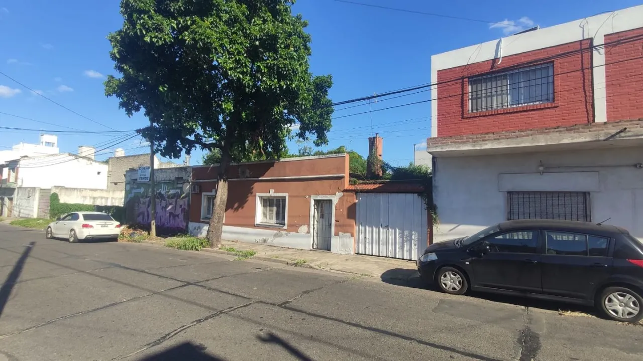 Casa en Bartolome Hidalg 1600