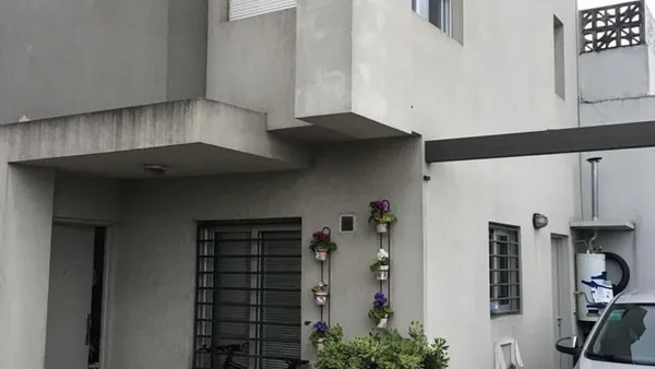 Departamento en Int. Revoredo 600