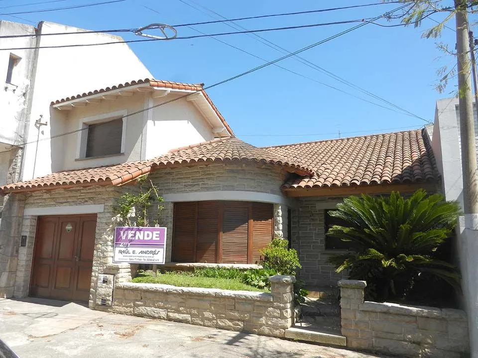 Casa en 28 700