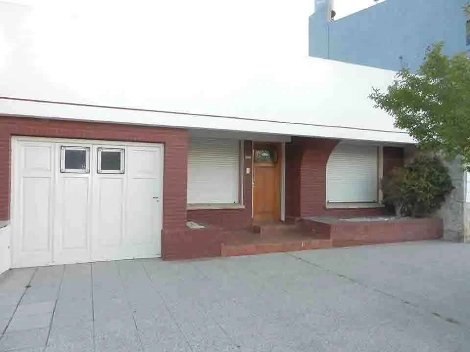 Casa en 8 600