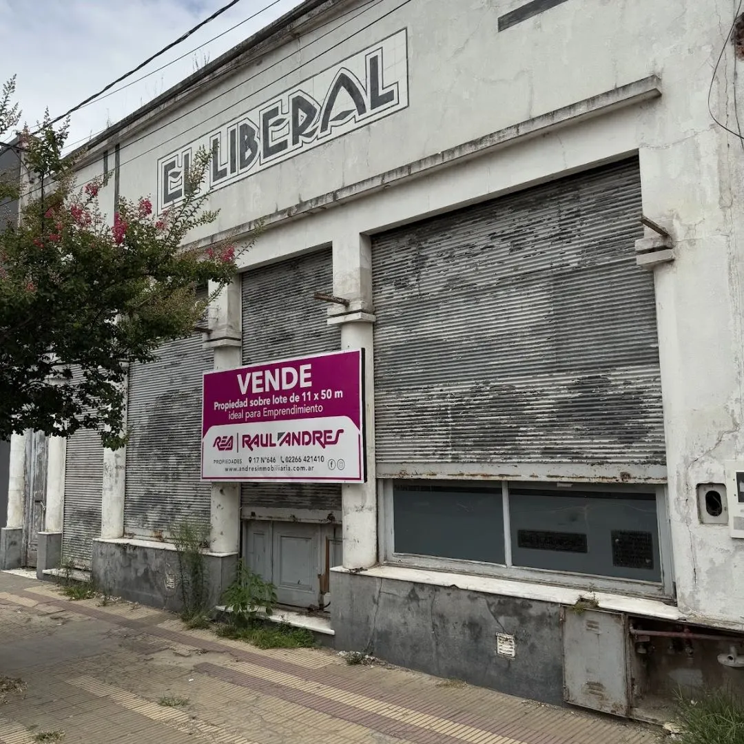 Local Comercial en 17