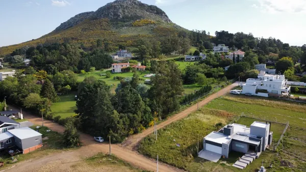 Lote en 51
