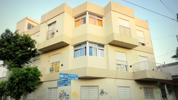 Departamento en COLONIA 3000