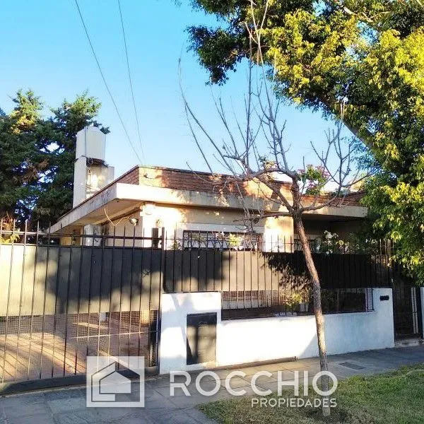Casa en BATALLA PAGO LAR 1800