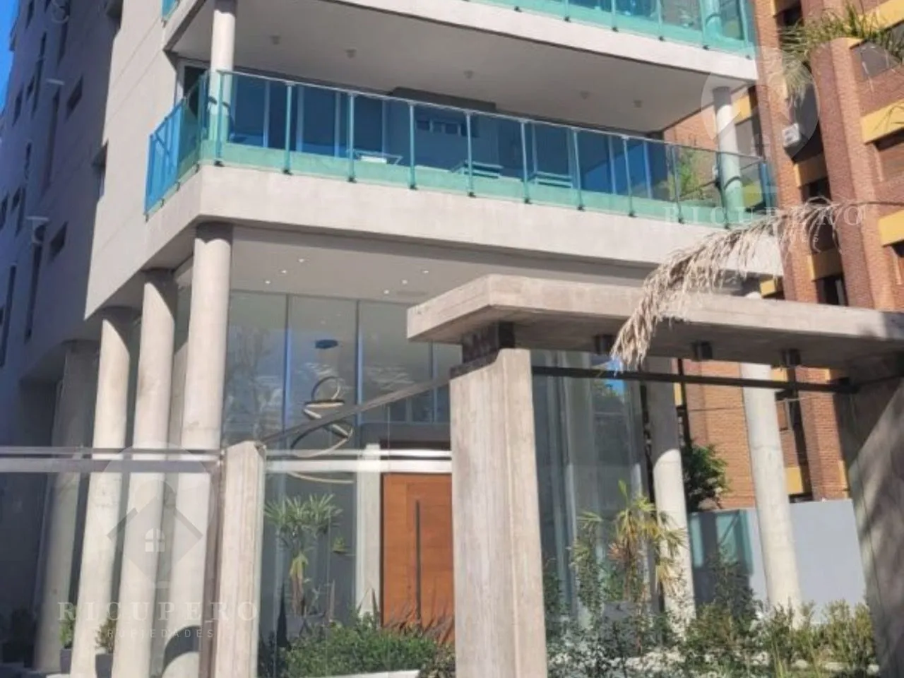 Departamento en 25 de Mayo 200