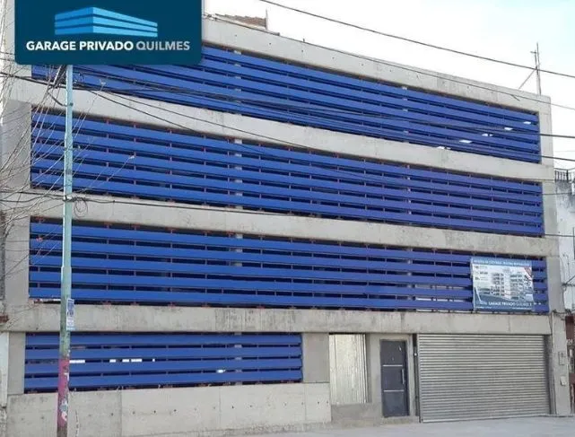 Cochera en Yrigoyen 800