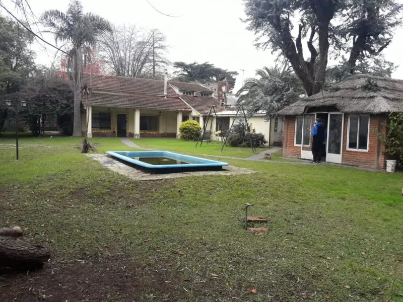 Casa en 10 DE NOVIEMBRE 2200