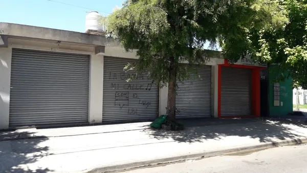 Local Comercial en DEL LAZO 3800