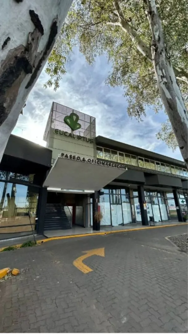 Local Comercial en AV. PRES. PERÓN 9400