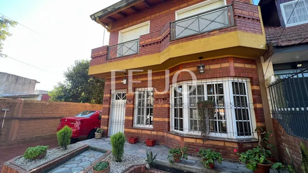 Casa en Falucho 2900