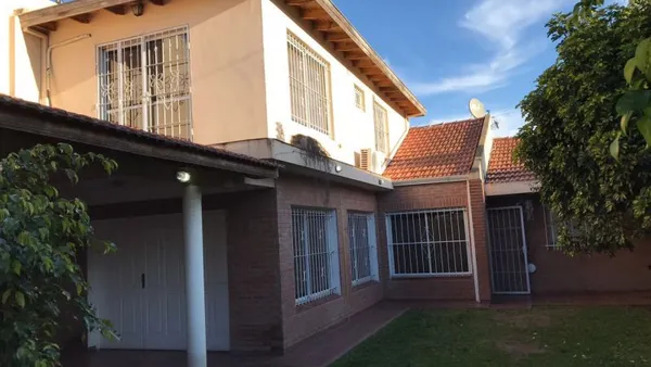 Casa en Bartolome Mitre 1000