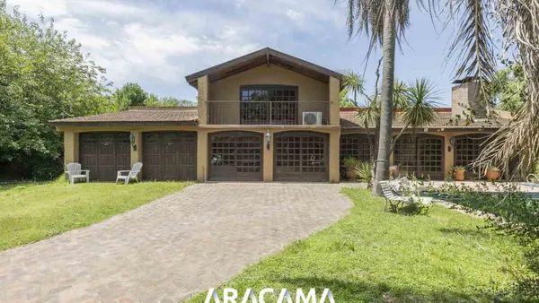 Casa en Beruti 300