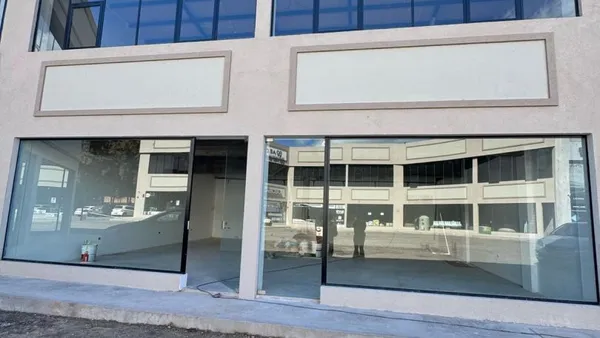 Local Comercial en Mariano castex 5300
