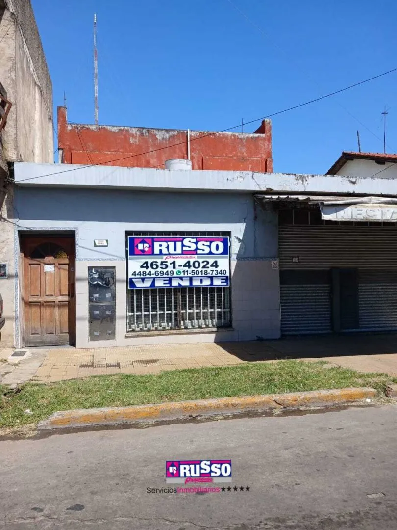 Casa en PARAGUAY 1600