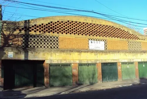 Cochera en MARTIN RODRIGUEZ 900
