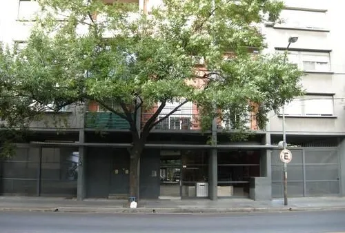 Departamento en AV ALMIRANTE BRO 900