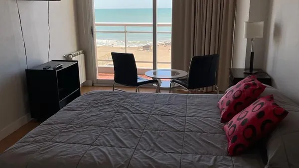 Departamento en Avenida Costaner 600