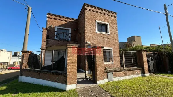 Casa en Victorino Simon 1200