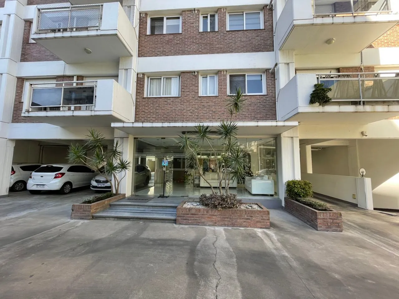 Departamento en BROWN, ALMTE. 600