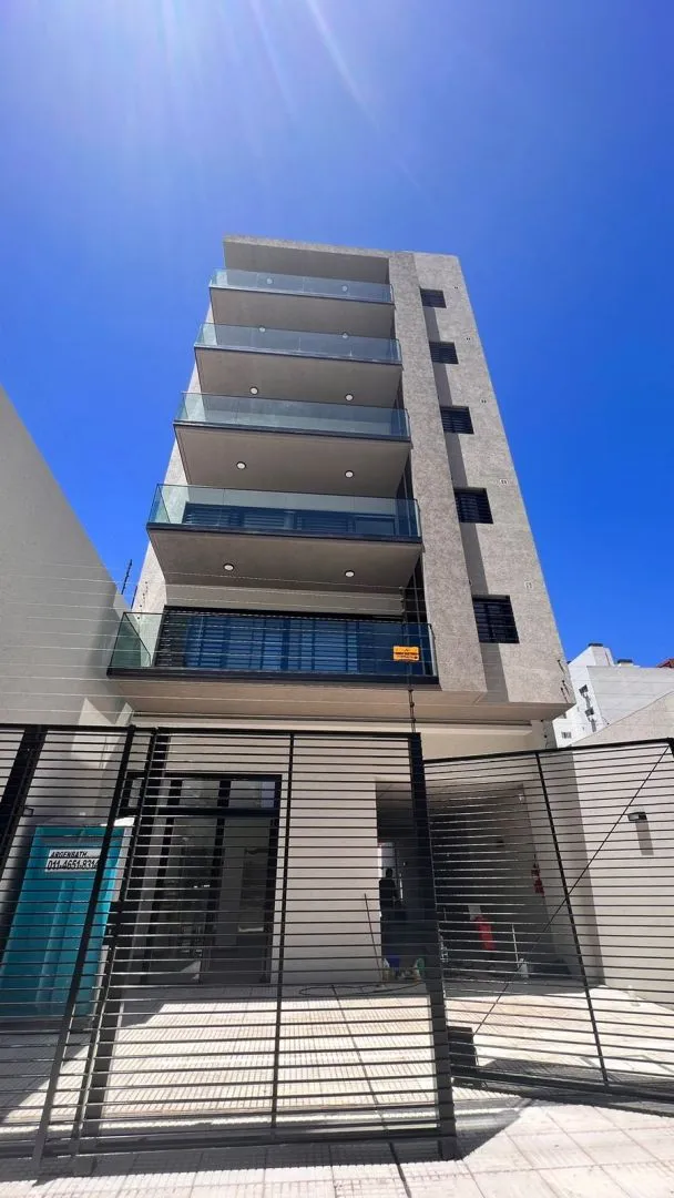 Departamento en BRANDSEN 100