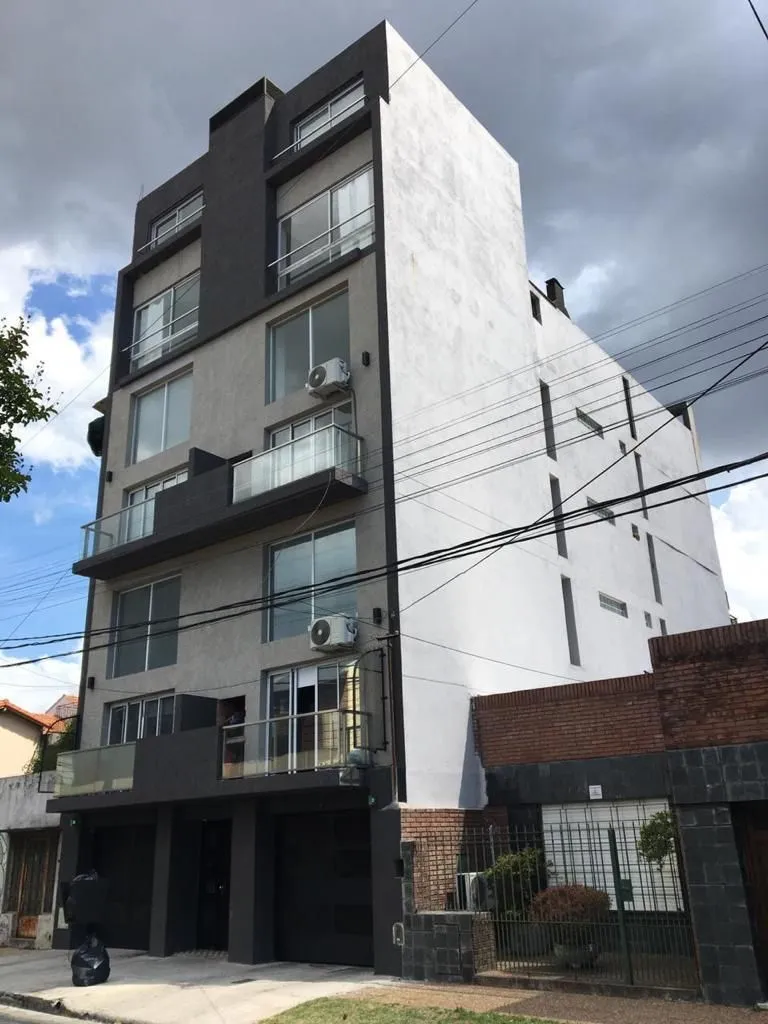 Departamento en ALVEAR 1100