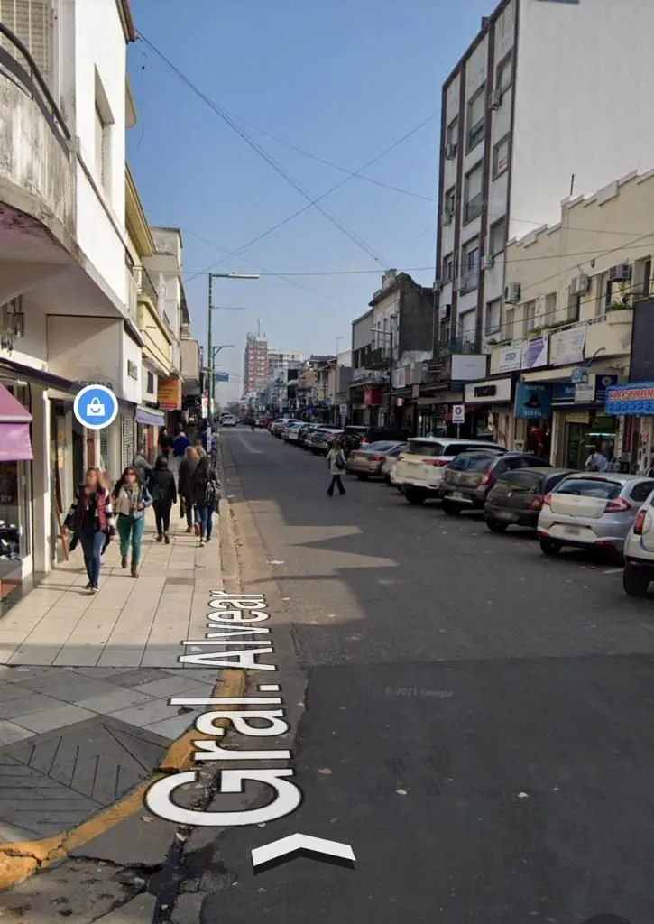 Local Comercial en Alvear 200