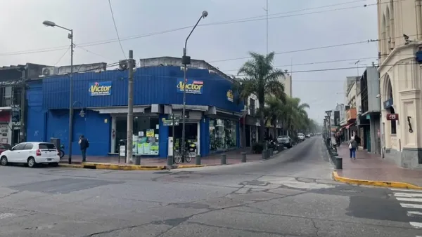 Local Comercial en Constitución 100