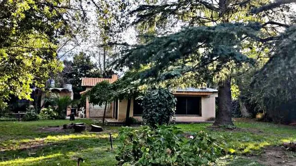 Casa en AV. HIPOLITO YRI 27600