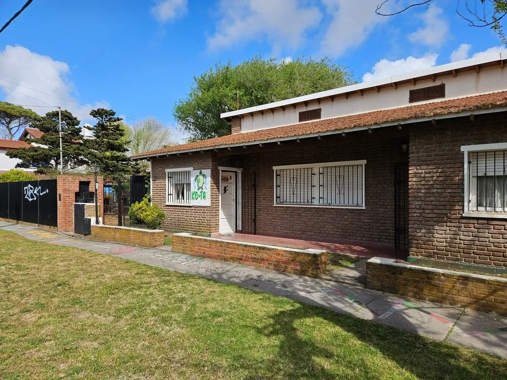 Lote en Avenida 2 800