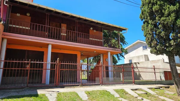 Edificio en Avenida 12 400
