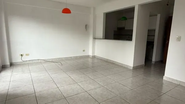 Departamento en Av. ALICIA M. DE 2800