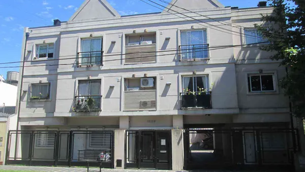 Departamento en Cervantes 1800