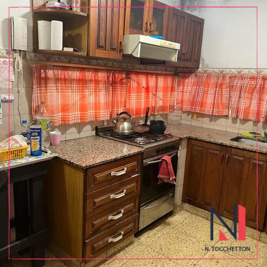 Casa en Sarmiento 200
