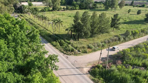Campo en Av. Arturo Frond