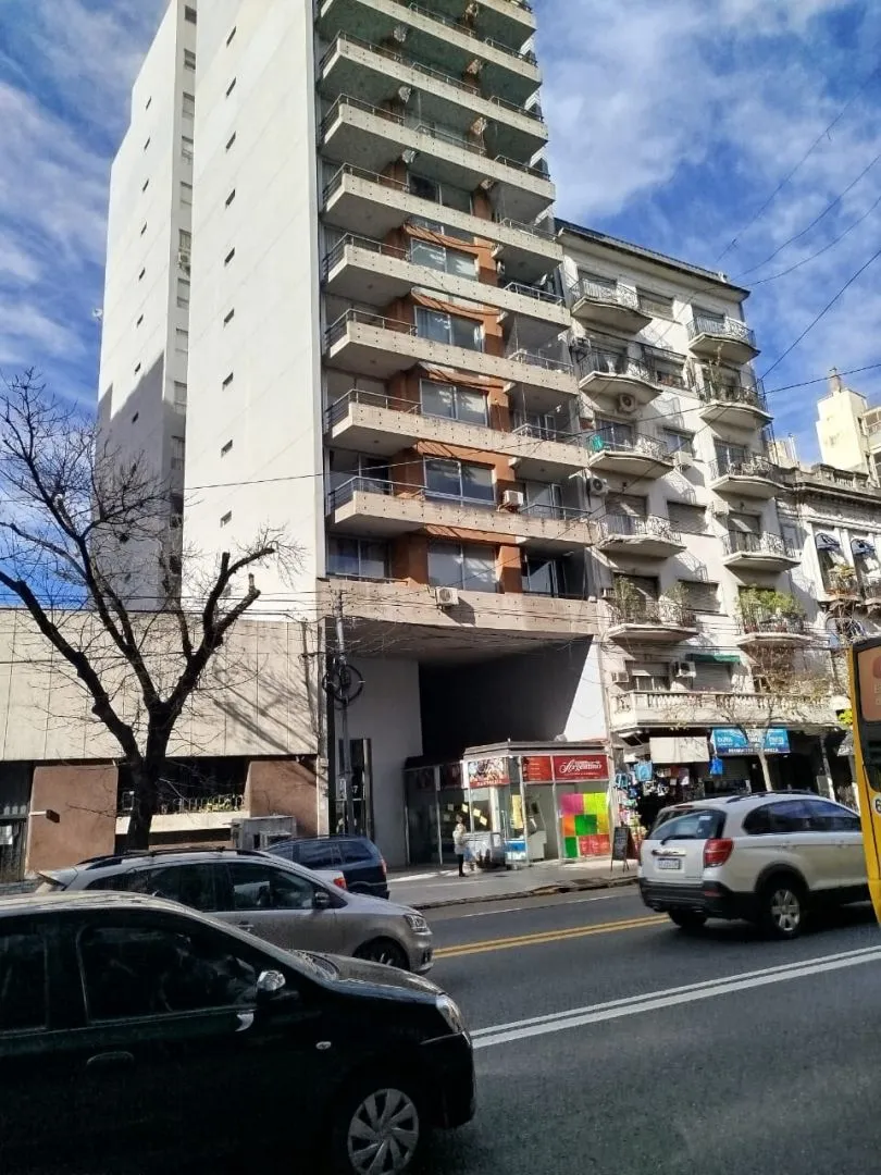Cochera en AV.PUEYRREDON 600