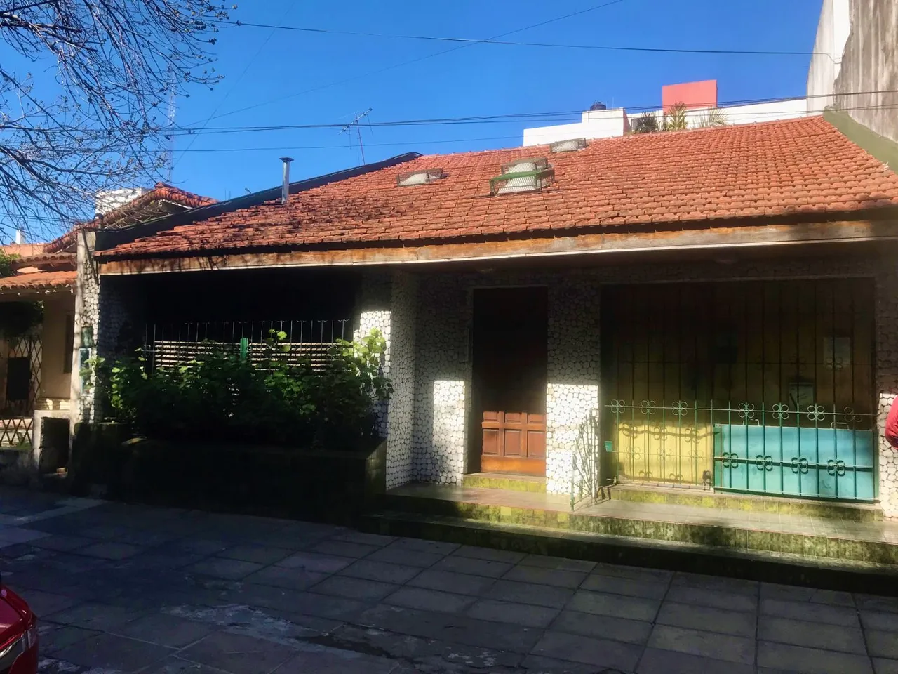 Lote en Almirante Guille 1400
