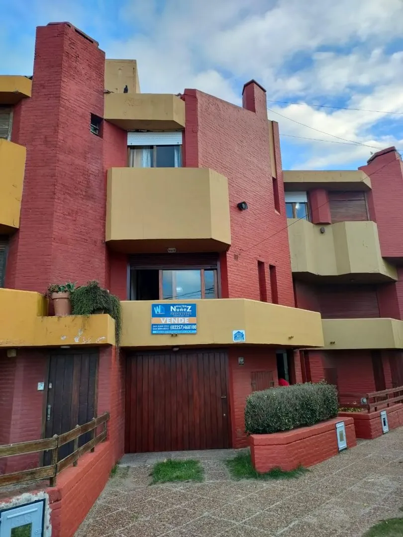 Casa en Hernandarias 100