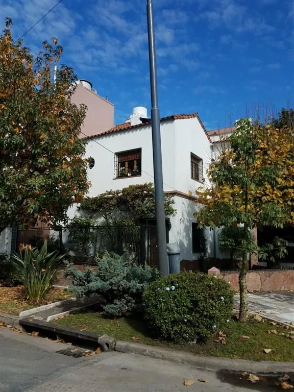 Casa en ALLENDE - (CABA) 4500