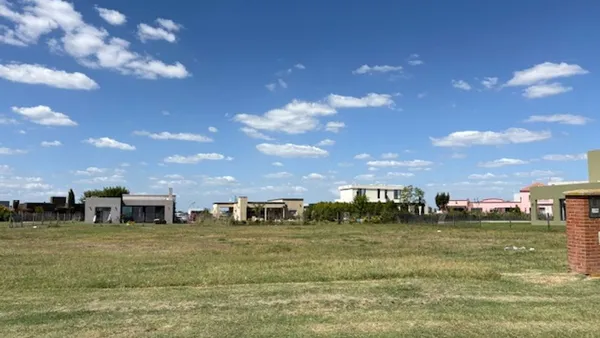 Lote en Roque Petrochi 5300