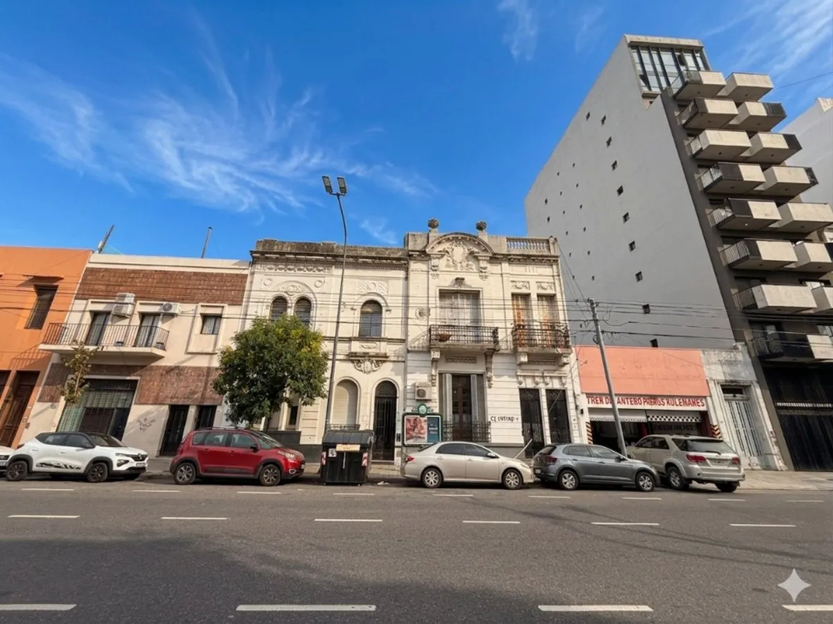 Lote en Avenida Entre Ríos 1700