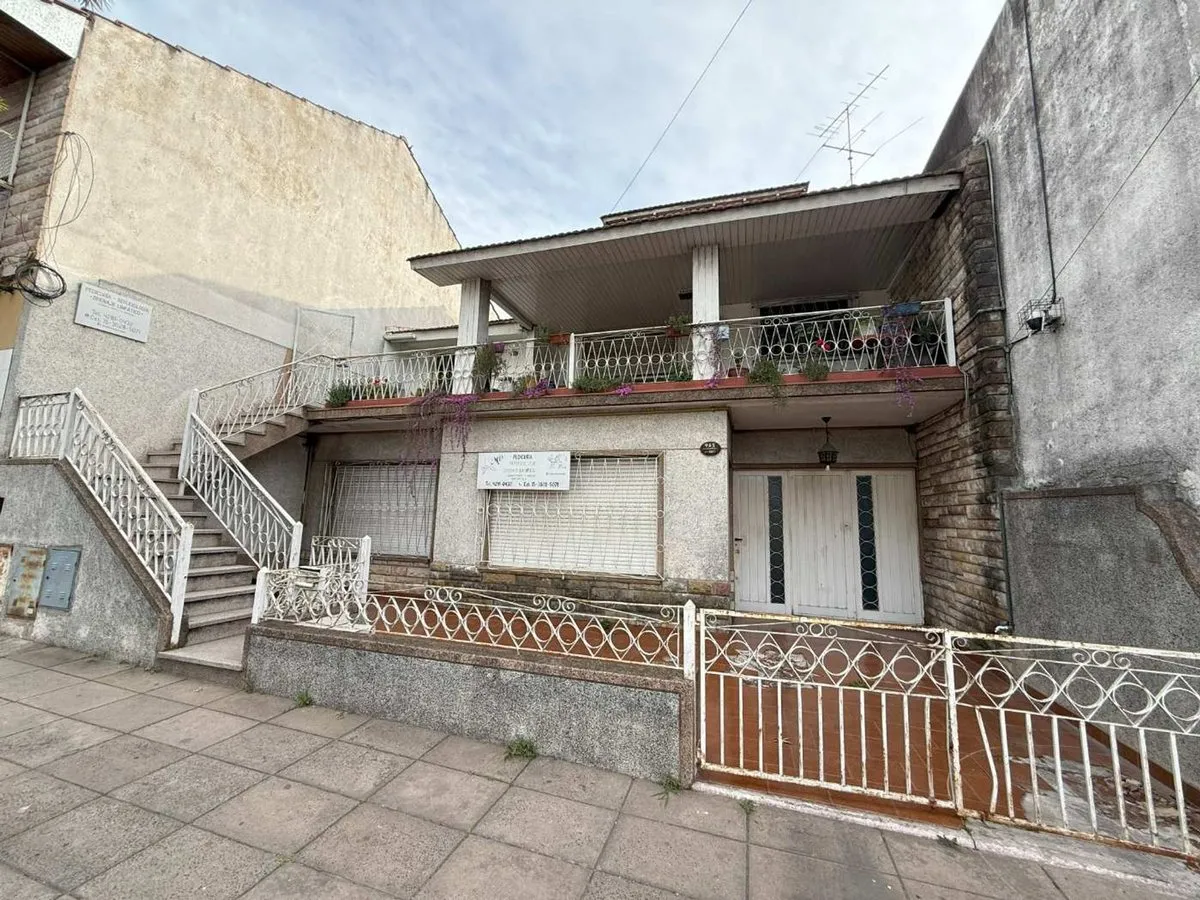 Casa en José Madariaga 900