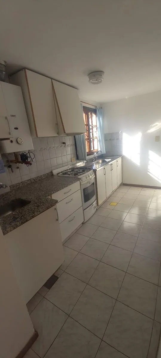 Departamento en Rivadavia 200