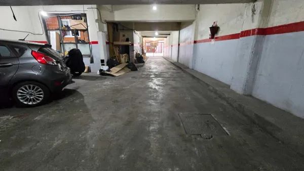 Cochera en Venezuela 3000