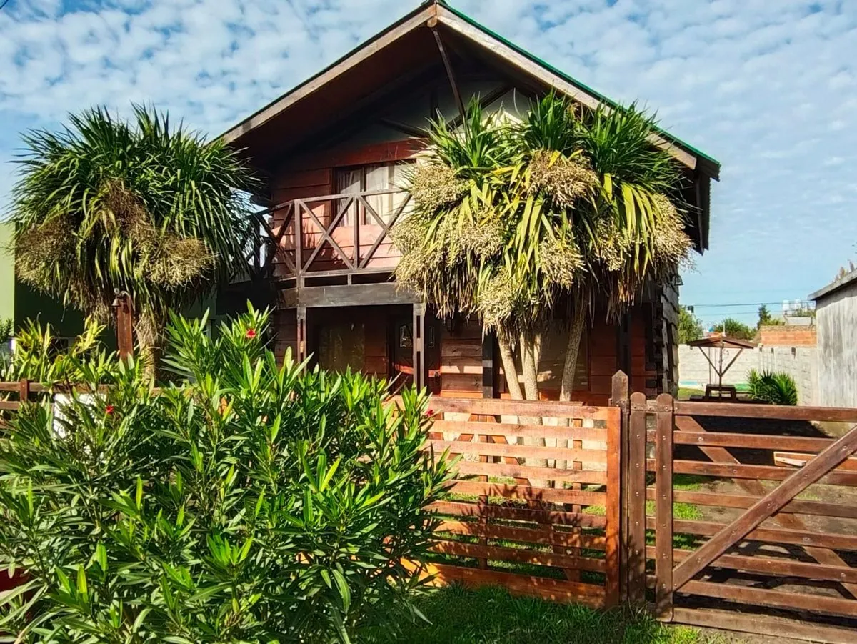 Casa en Tomás Espora 200