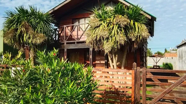Casa en Tomás Espora 200