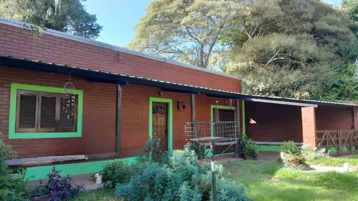 Casa en Reina Mora 400