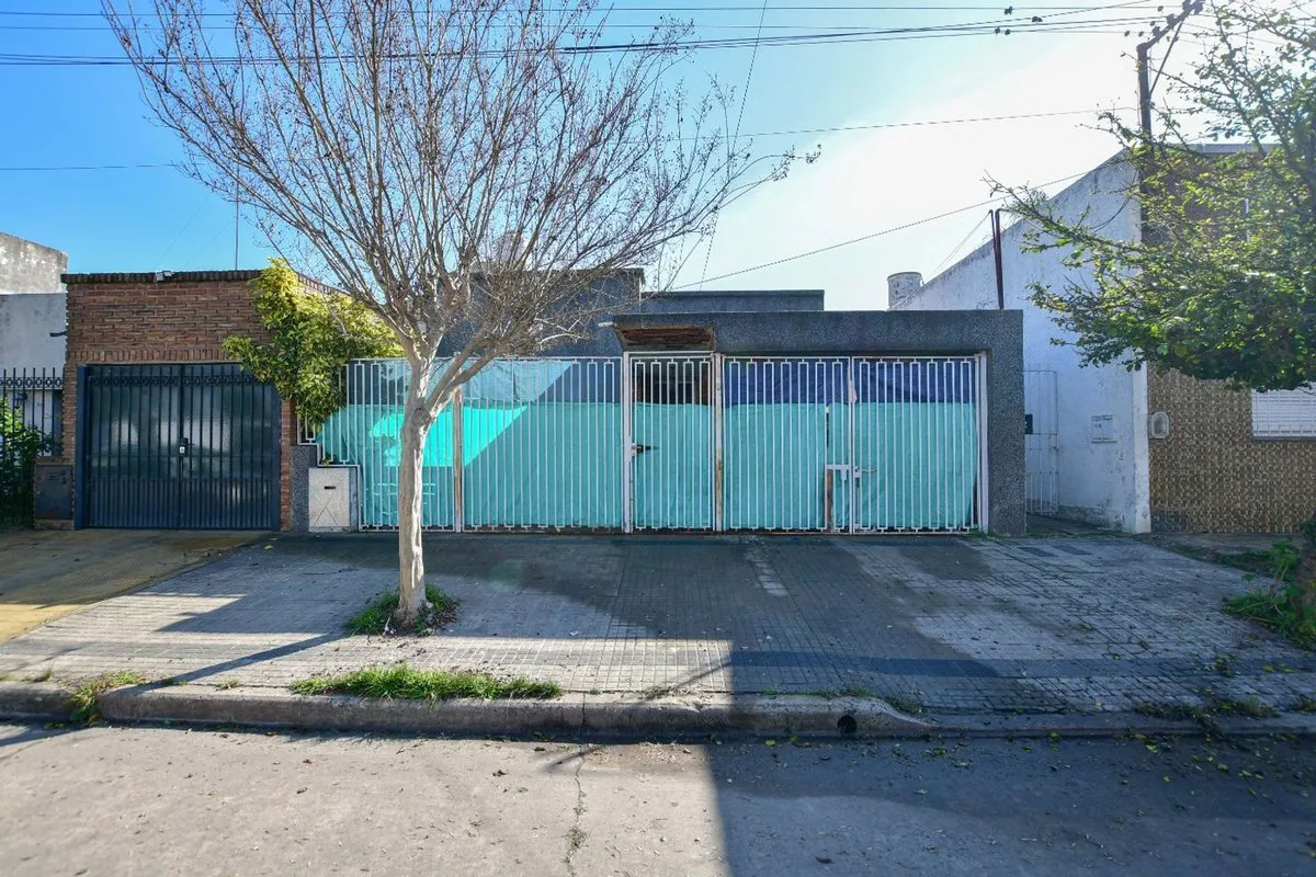 Casa en 519 E/ 1 y 2 600