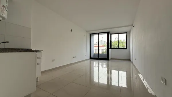 Departamento en Pichincha 1100