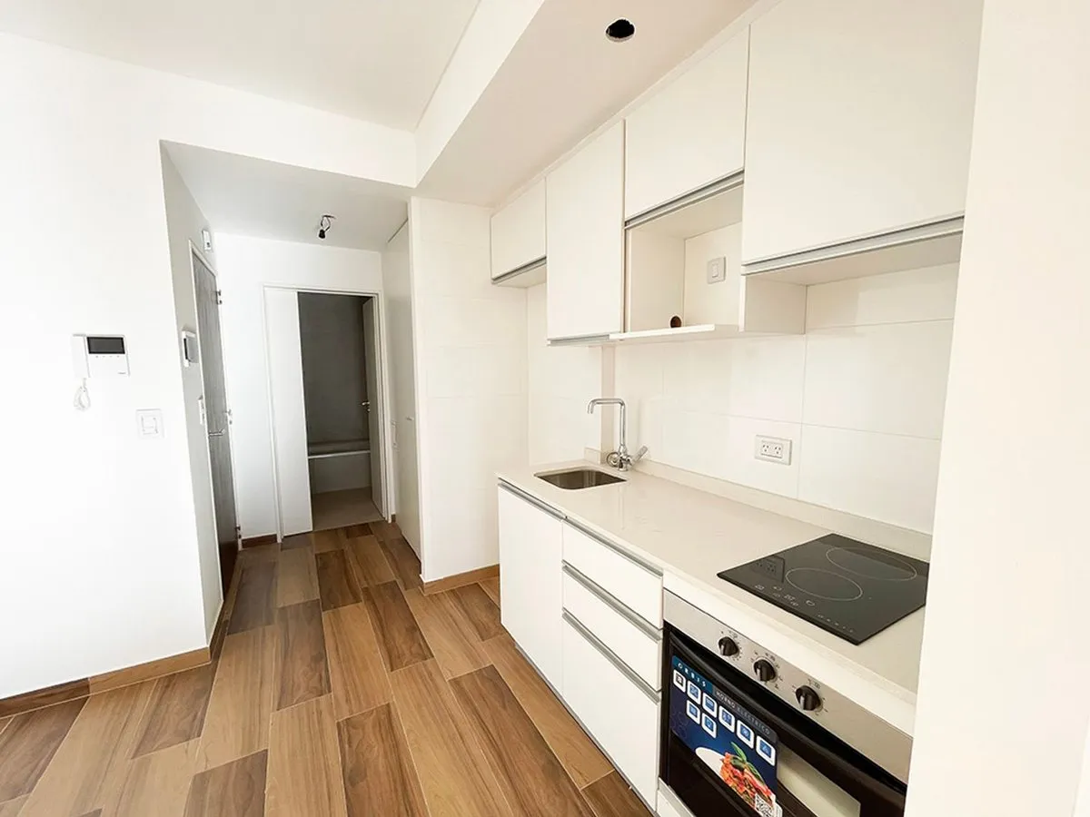 Departamento en Thames 200