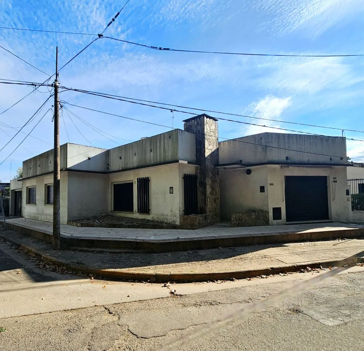Casa en Carlos Gardel 100